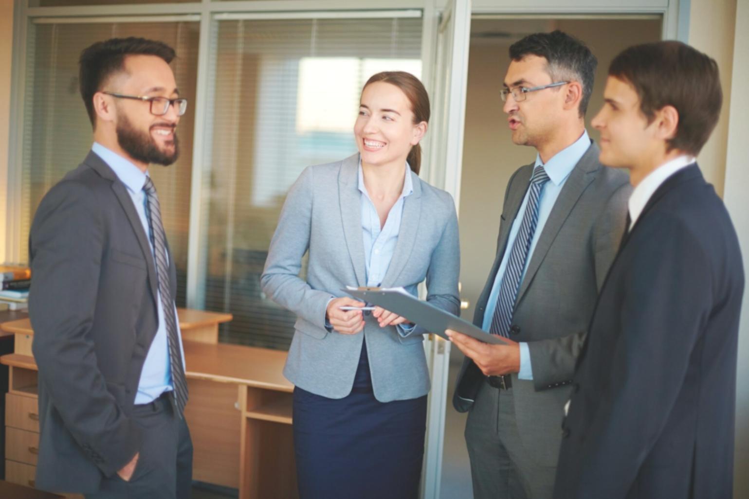 Planificación financiera con gráficos y calculadora